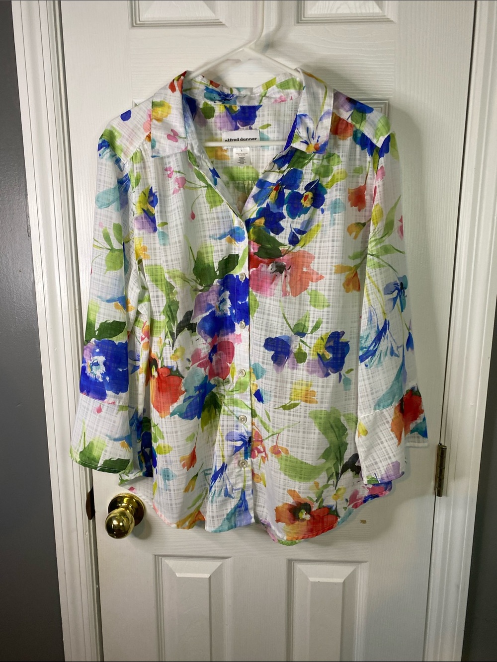 Alfred Dunner White Floral Watercolor Button-Down Shirt Size Large.